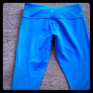 Lululemon WU crops - Bright Blue - Sz 10 - GUC!